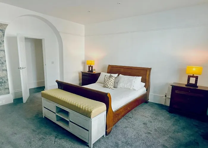 Perfectly Located City Centre Apartments