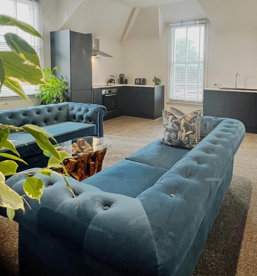 Perfectly Located Centre Apartment