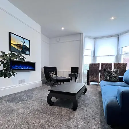Perfectly Located City Centre Apartments Exeter Exterior photo
